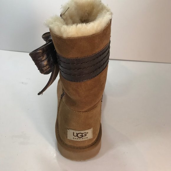 UGG Australia JOSETTE BOW Sheepskin Boots Size 7 - Picture 3 of 7